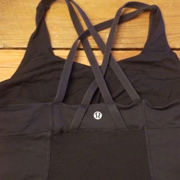 Black Lululemon top - Picture 4 of 6